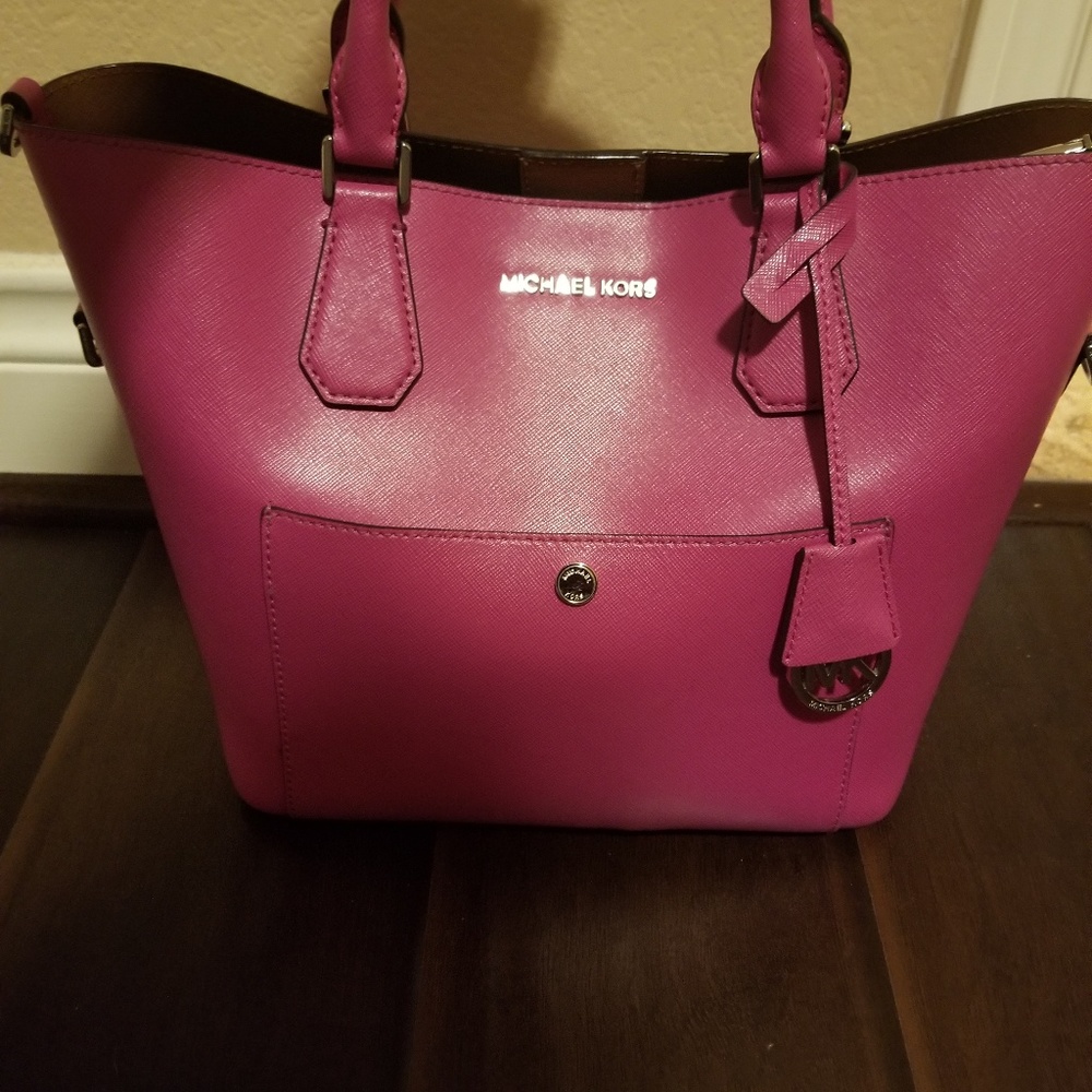 MK Medium Pink